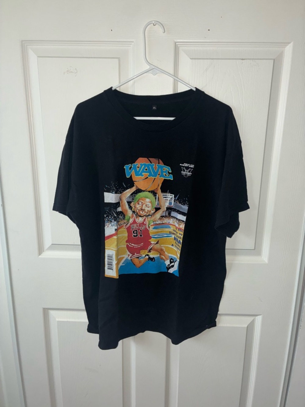 Wave Graphic Short-Sleeve Tee - Black